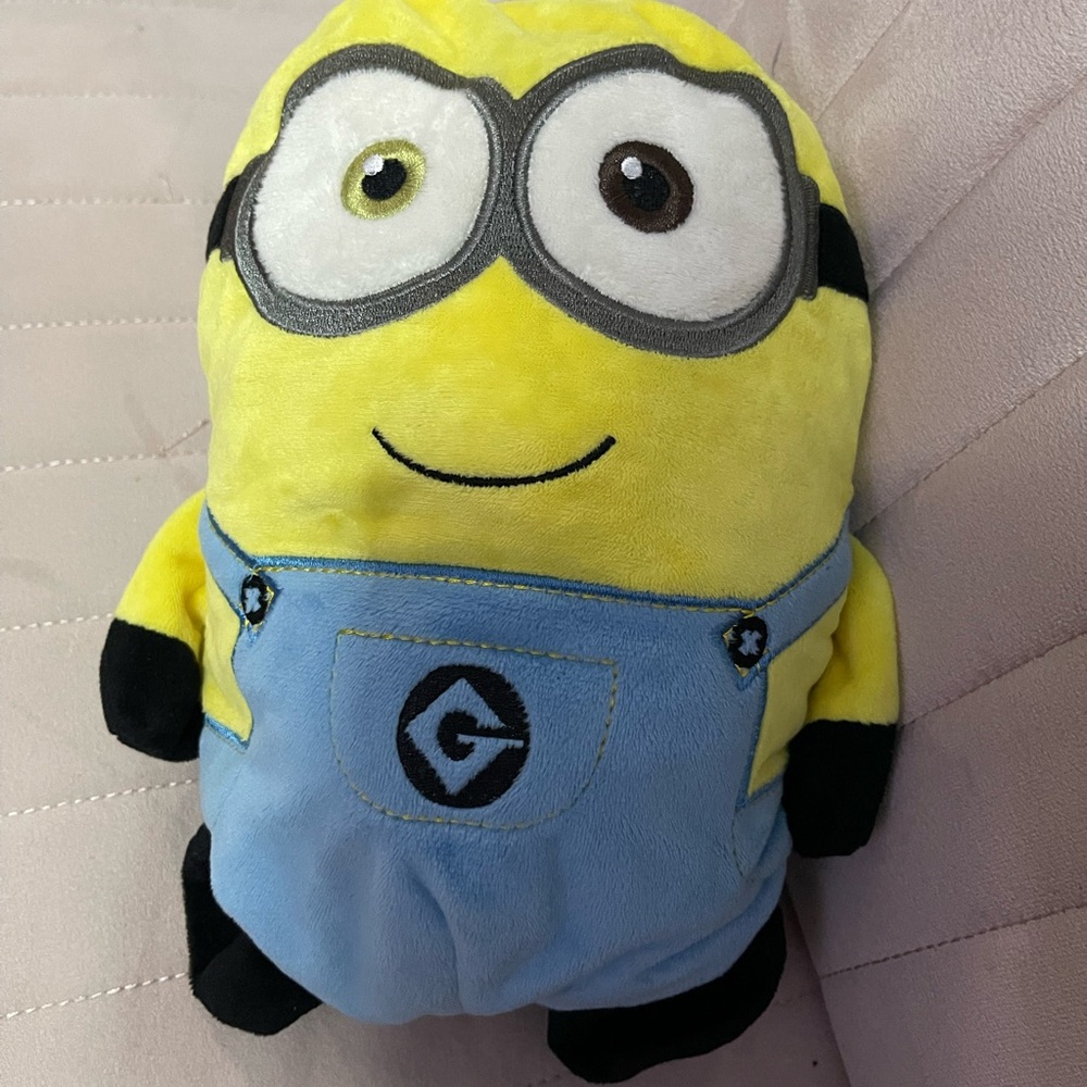 BOB THE MINION 2 IN 1 HOODIE PLUSH